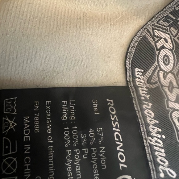 Rossignol ski or snowboarding pants size L in like new condition - Picture 6 of 12